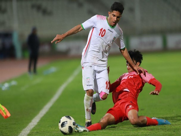 اسدآبادی: امیدواریم در مسابقات آسیایی موجب سربلندی فوتبال ایران باشیم