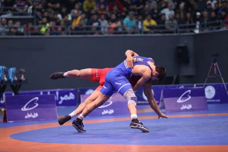 گزارش زنده فینال لیگ برتر کشتی فرنگی باشگاههای کشور