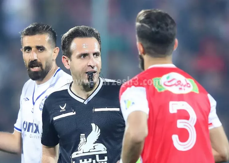 poqnq5kg6-1 کارشناسی سه صحنه بحث برانگیز داوری پرسپولیس