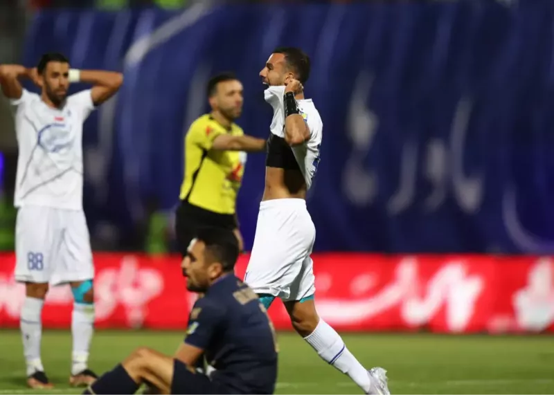 1am0ddol6-1 گلگهر 1 - استقلال 1: حسرت مضاعف آزادی در سیرجان!