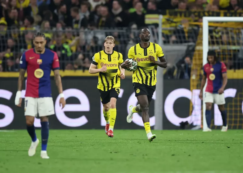 5mmezulc2-1 دورتموند ۳-۱ بارسا: وداع باشکوه بیویبی