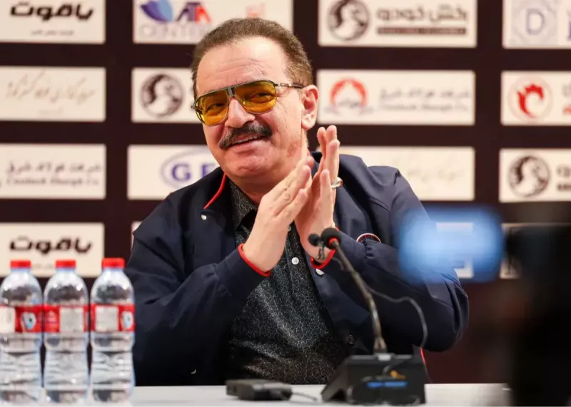 benddo5j0-1 زنوزی: هیچکس از تراکتور جدا نمیشود!