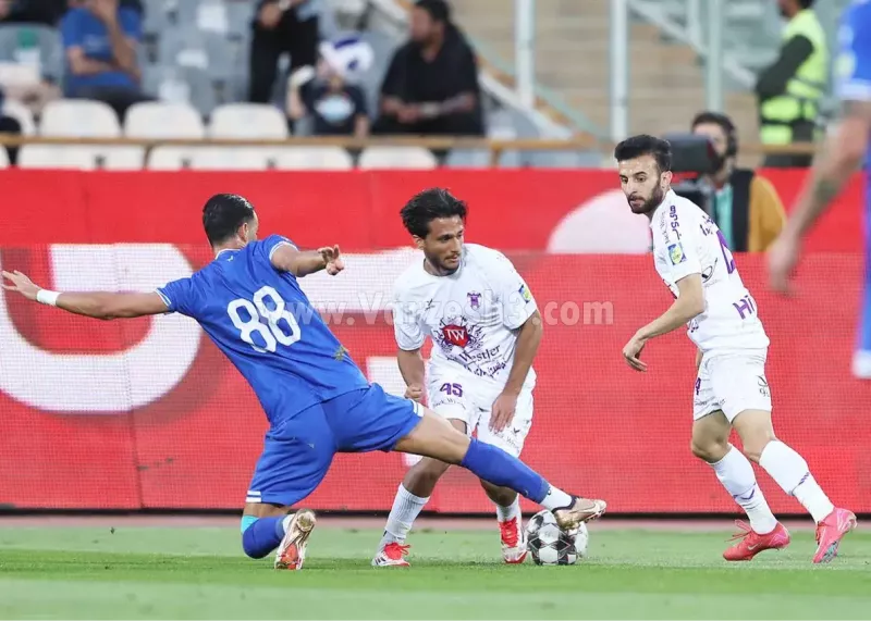 c3usydwt7-1 گل شگفت انگیز فوتبال ایران به ثمر رسید