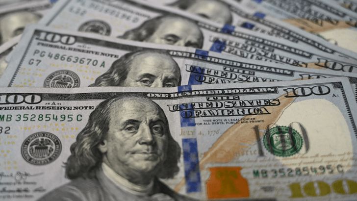 هشدار وزیر اقتصاد ایتالیا: استیبل کوین‌های دلاری بزرگ‌ترین تهدید برای یورو هستند