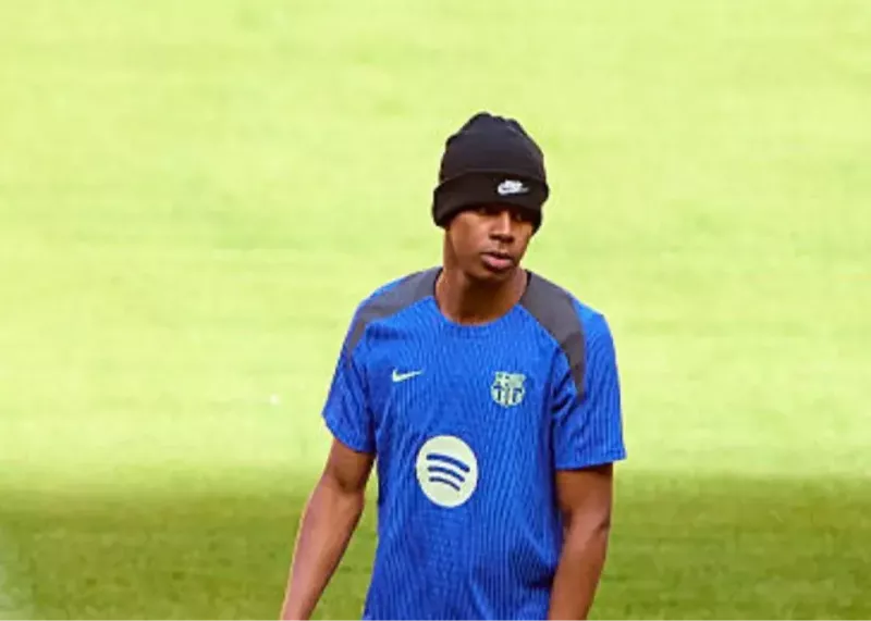 f5ihcqgx1-1 سورپرایز یامال برای الکلاسیکو لو رفت!