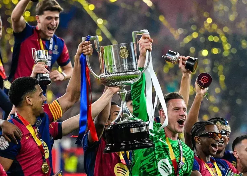 rs0pjllb8-1 بارسا ۳ - ۲ مادرید: زیباترین فینال جهان