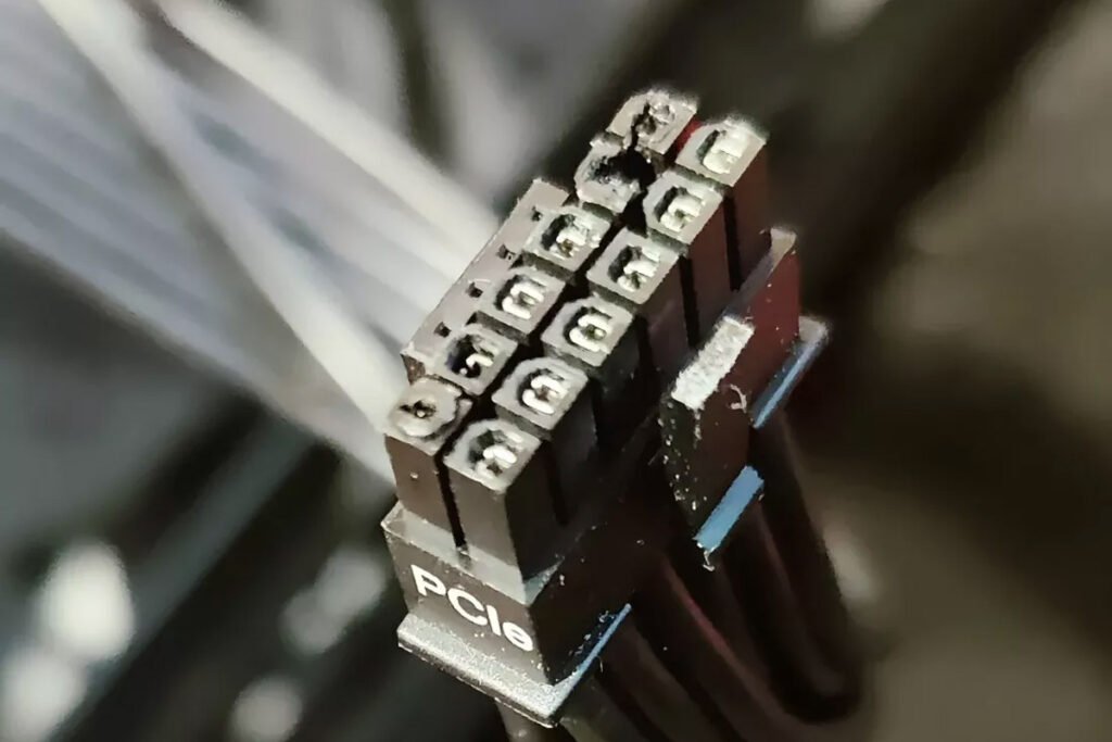 rtx-5090-power-cable-melt-2-1024x683-1 کابل برق RTX 5090