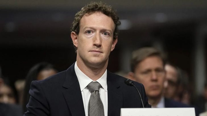 zuckerberg-1 مارک زاکربرگ به همکاری مخفیانه با حزب کمونیست چین متهم شد!