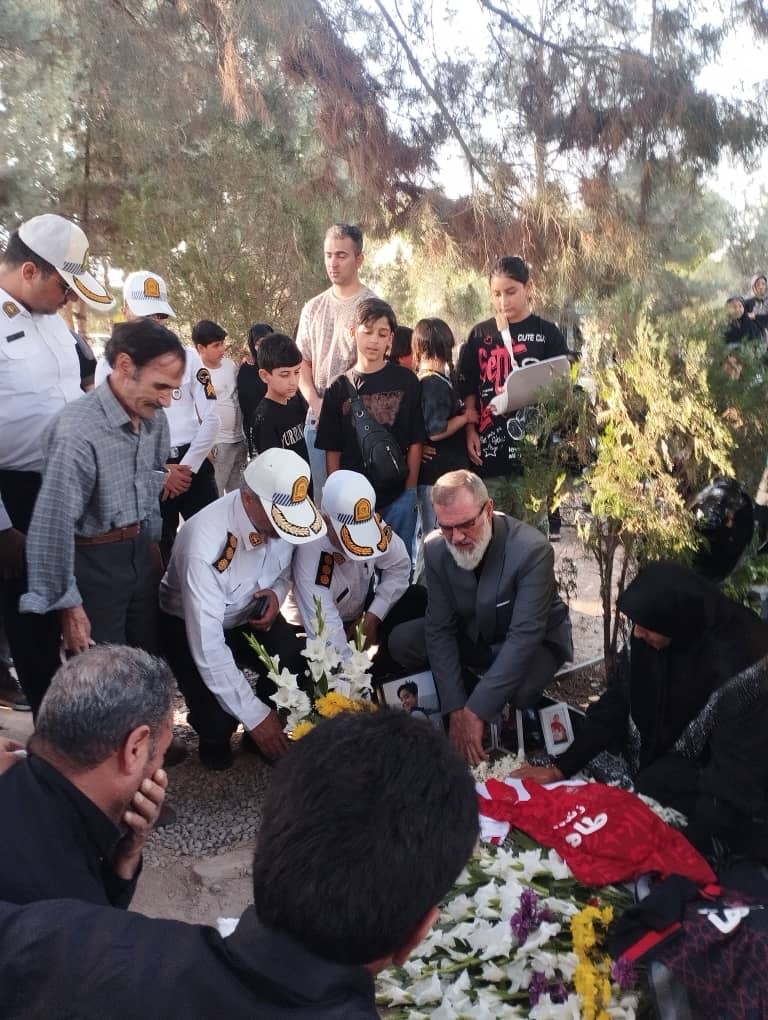 قصه پر غصه کودکی که عاشق پرسپولیس بود