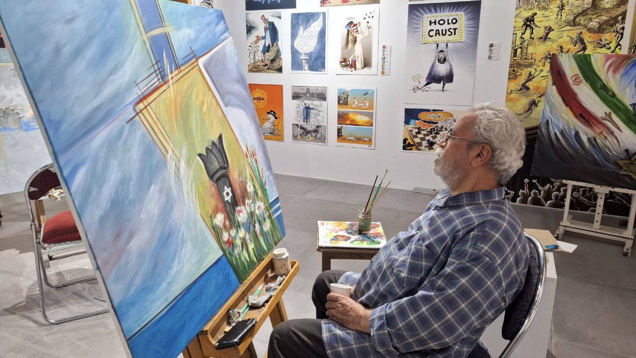 واکنش هنری هنرمندان تجسمی حوزه هنری به حمله رژیم صهیونیستی و شهادت بزرگ مردان ایرانی واکنش هنری هنرمندان تجسمی حوزه هنری به حمله رژیم صهیونیستی و شهادت بزرگ مردان ایرانی