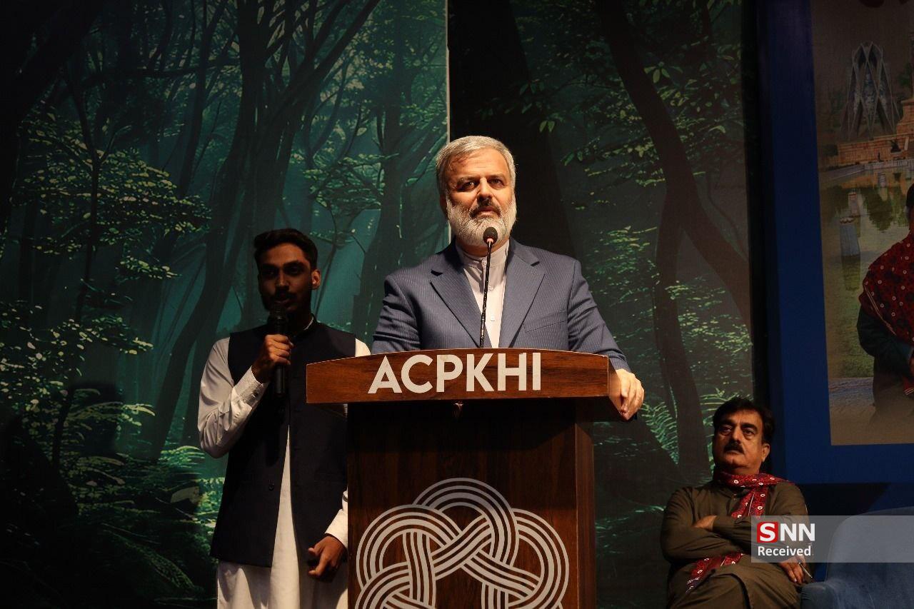 گزارش رونمایی از سفرنامه ایران با عنوان «تمام خستگی‌ها زدوده شد» در کراچی